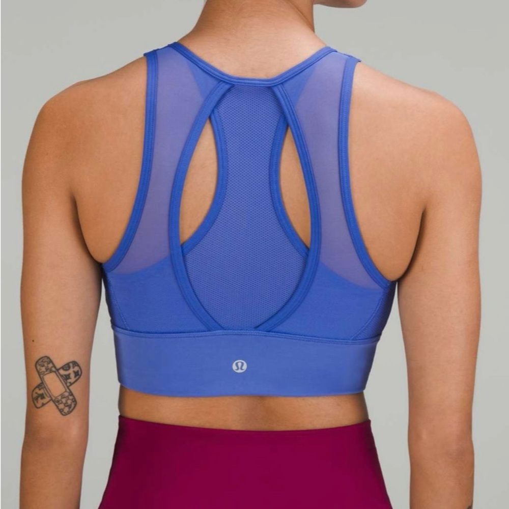 Lululemon Everlux High Neck Train Bra Wild Indigo Sz 6
*Medium Support C/D Cup*